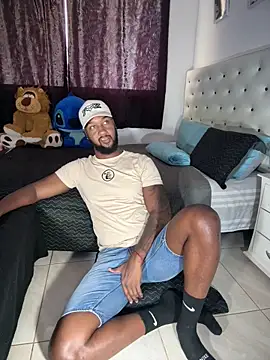 Snapshot of blackdrey18 chatting on 03.23.26 blackdrey18 online show from 03.23.26