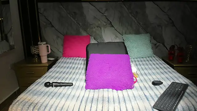 Niyirey1 online show from 09.23.25