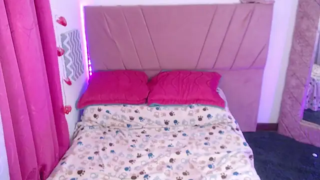 Julia 7 online show from 03.08.25