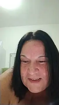 Snapshot of Yaya_Mineira chatting on 06.07.26 Yaya Mineira online show from 06.07.26