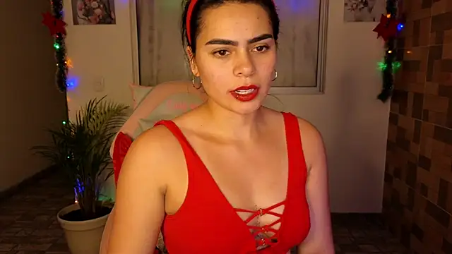 Snapshot of sexyladyy_ chatting on 12.14.24 sexyladyy online show from 12.14.24