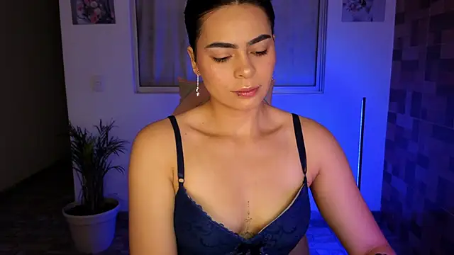 Snapshot of sexyladyy_ chatting on 01.29.25 sexyladyy online show from 01.29.25