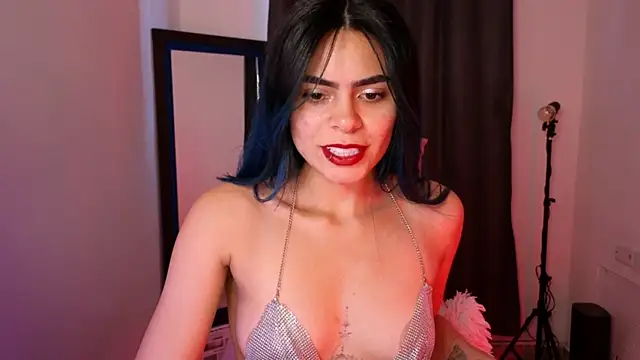 Snapshot of sexyladyy_ chatting on 10.10.25 sexyladyy online show from 10.10.25