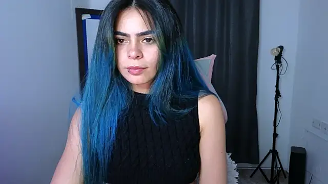 Snapshot of sexyladyy_ chatting on 10.24.25 sexyladyy online show from 10.24.25