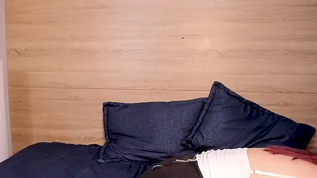 madelaine blosson online show from 02.16.26