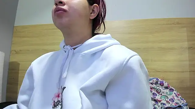 madelaine blosson online show from 03.24.26