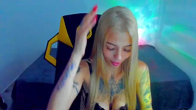 Snapshot of barbiee_05 chatting on 02.24.26 barbiee 05 online show from 02.24.26