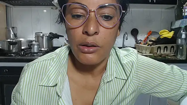 kateleyagrey online show from 02.06.26