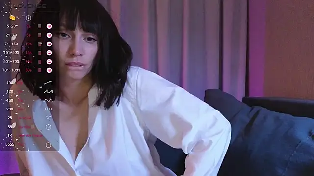 Alice Wonders online show from 11.15.25