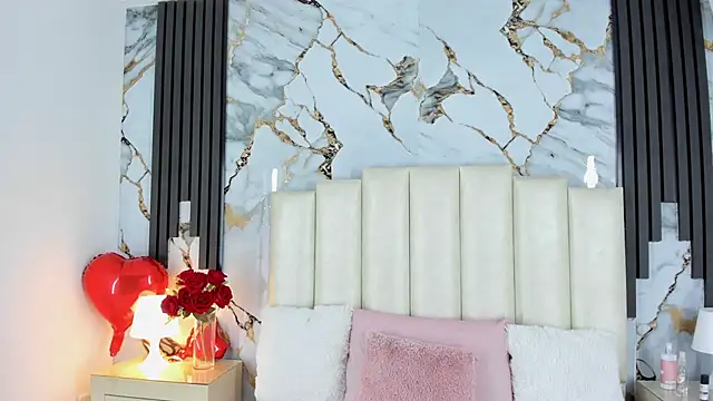 lulumars online show from 02.24.25