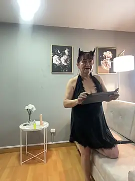 Savvanahh online show from 10.11.25