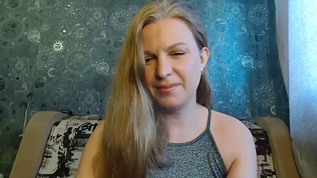 BlondeFox online show from 04.02.26