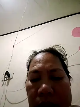 Snapshot of Sofiafuckbabes chatting on 12.21.24 Sofiafuckbabes online show from 12.21.24