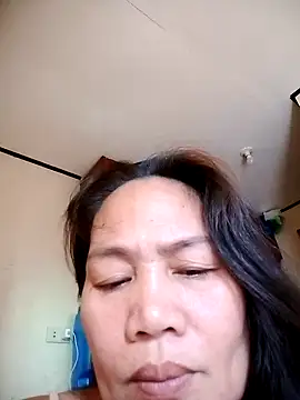 Snapshot of Sofiafuckbabes chatting on 01.05.25 Sofiafuckbabes online show from 01.05.25