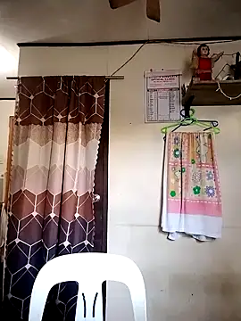 Snapshot of Sofiafuckbabes chatting on 02.15.25 Sofiafuckbabes online show from 02.15.25