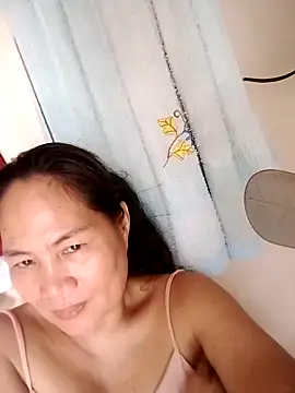 Snapshot of Sofiafuckbabes chatting on 02.26.25 Sofiafuckbabes online show from 02.26.25