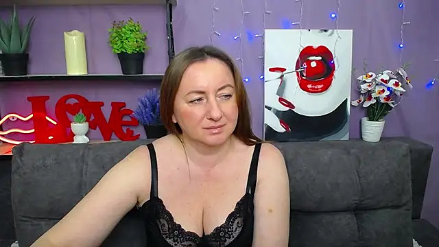 Snapshot of Abby_Taylorr chatting on 03.18.25 Abby Taylorr online show from 03.18.25