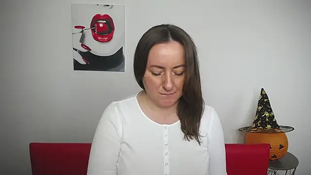 Snapshot of Abby_Taylorr chatting on 10.19.25 Abby Taylorr online show from 10.19.25