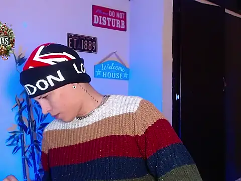 Snapshot of DavidNeill chatting on 12.27.24 DavidNeill online show from 12.27.24