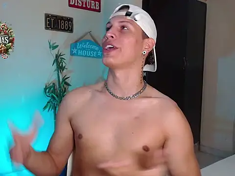 Snapshot of DavidNeill chatting on 12.28.24 DavidNeill online show from 12.28.24