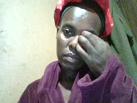 Snapshot of hairybushpussyxx1 chatting on 01.05.25 hairybushpussyxx1 online show from 01.05.25