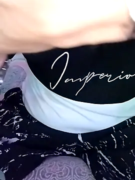 LoGaNfree88 online show from 10.31.25