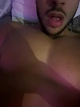 Snapshot of pimentfort77 chatting on 02.18.25 pimentfort77 online show from 02.18.25