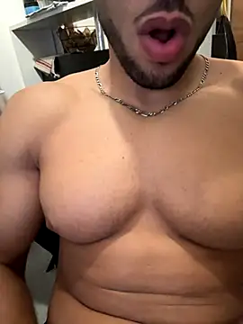 Snapshot of pimentfort77 chatting on 09.11.25 pimentfort77 online show from 09.11.25