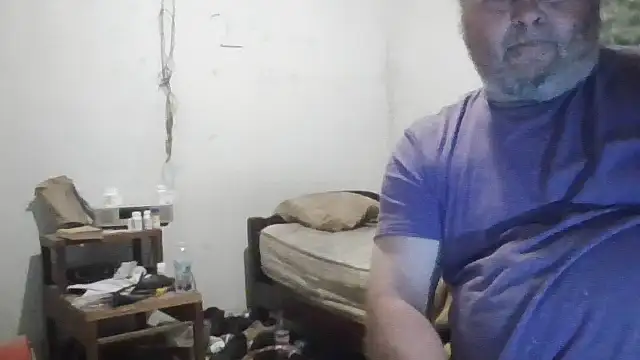 Snapshot of jamestexas chatting on 12.17.25 jamestexas online show from 12.17.25