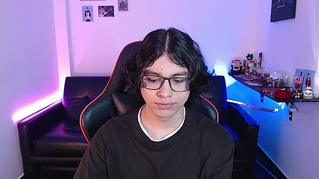 Snapshot of malik_harrison__ chatting on 12.13.24 malik harrison online show from 12.13.24