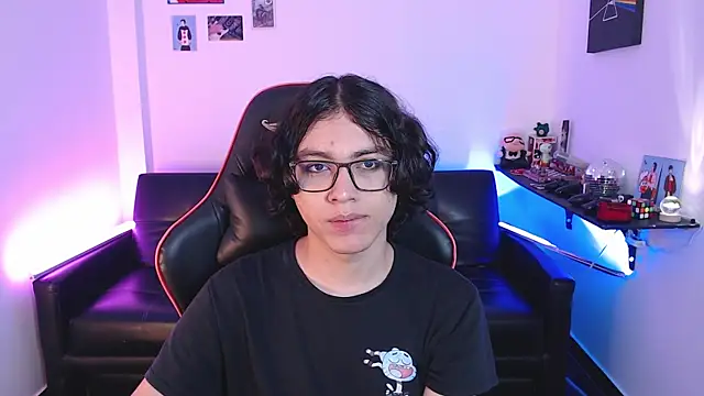 Snapshot of malik_harrison__ chatting on 12.15.24 malik harrison online show from 12.15.24