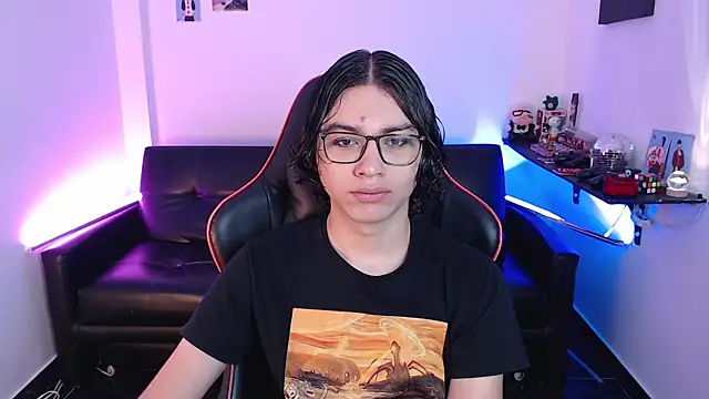 Snapshot of malik_harrison__ chatting on 12.20.24 malik harrison online show from 12.20.24