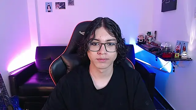 Snapshot of malik_harrison__ chatting on 12.23.24 malik harrison online show from 12.23.24