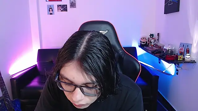 Snapshot of malik_harrison__ chatting on 12.24.24 malik harrison online show from 12.24.24