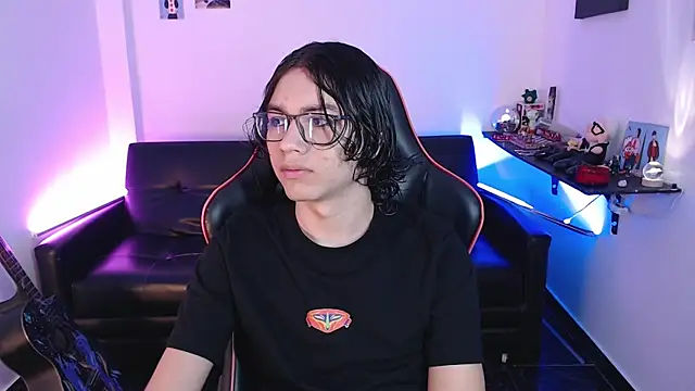 Snapshot of malik_harrison__ chatting on 12.26.24 malik harrison online show from 12.26.24