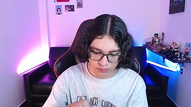 Snapshot of malik_harrison__ chatting on 01.15.25 malik harrison online show from 01.15.25