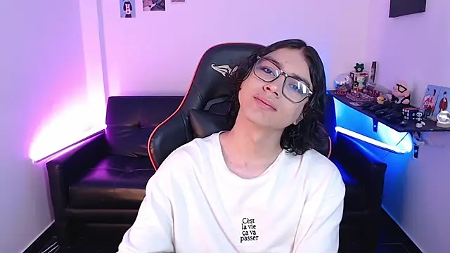 Snapshot of malik_harrison__ chatting on 01.20.25 malik harrison online show from 01.20.25