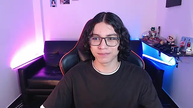 Snapshot of malik_harrison__ chatting on 01.21.25 malik harrison online show from 01.21.25