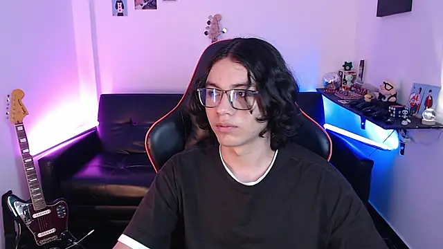 Snapshot of malik_harrison__ chatting on 01.21.25 malik harrison online show from 01.21.25