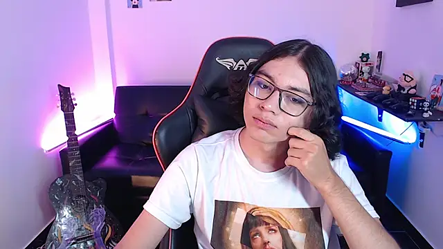 Snapshot of malik_harrison__ chatting on 01.24.25 malik harrison online show from 01.24.25