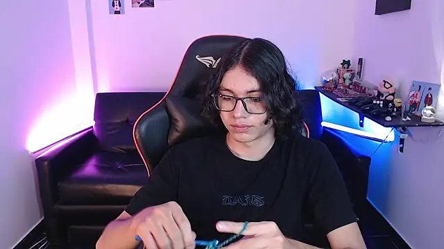 Snapshot of malik_harrison__ chatting on 01.28.25 malik harrison online show from 01.28.25