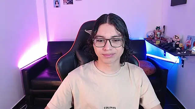 Snapshot of malik_harrison__ chatting on 02.03.25 malik harrison online show from 02.03.25