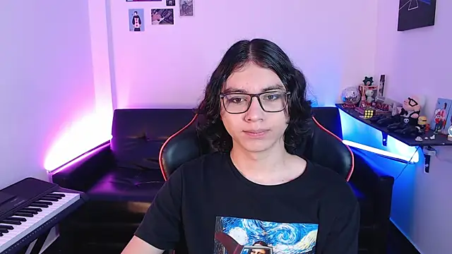 Snapshot of malik_harrison__ chatting on 02.05.25 malik harrison online show from 02.05.25