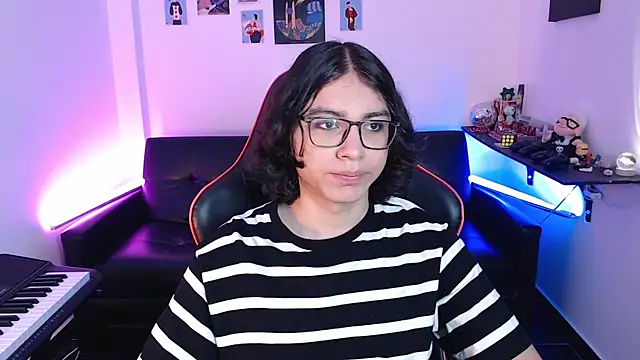 Snapshot of malik_harrison__ chatting on 02.20.25 malik harrison online show from 02.20.25