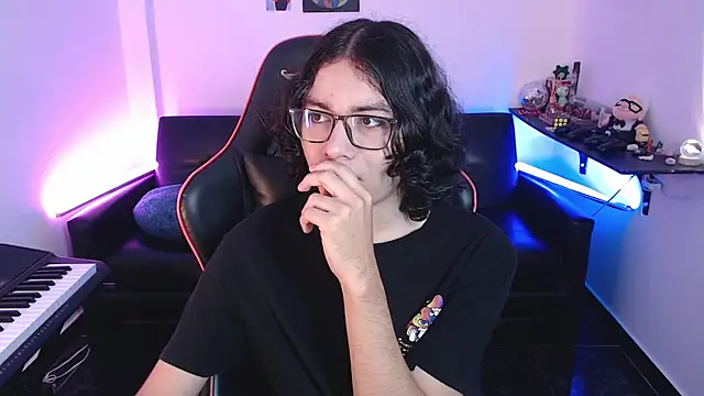 Snapshot of malik_harrison__ chatting on 02.24.25 malik harrison online show from 02.24.25