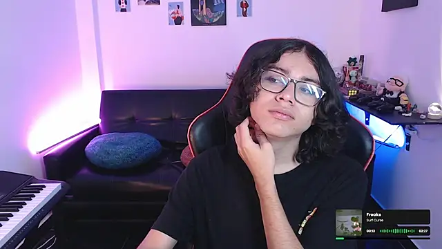 Snapshot of malik_harrison__ chatting on 02.24.25 malik harrison online show from 02.24.25