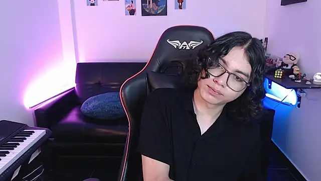 Snapshot of malik_harrison__ chatting on 02.28.25 malik harrison online show from 02.28.25