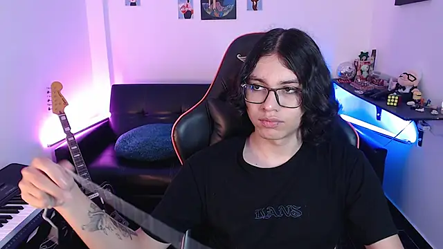 Snapshot of malik_harrison__ chatting on 03.06.25 malik harrison online show from 03.06.25