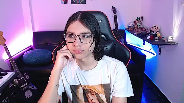 Snapshot of malik_harrison__ chatting on 03.10.25 malik harrison online show from 03.10.25