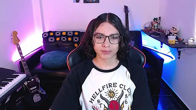 Snapshot of malik_harrison__ chatting on 03.15.25 malik harrison online show from 03.15.25